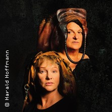 Alte Mädchen - Macht